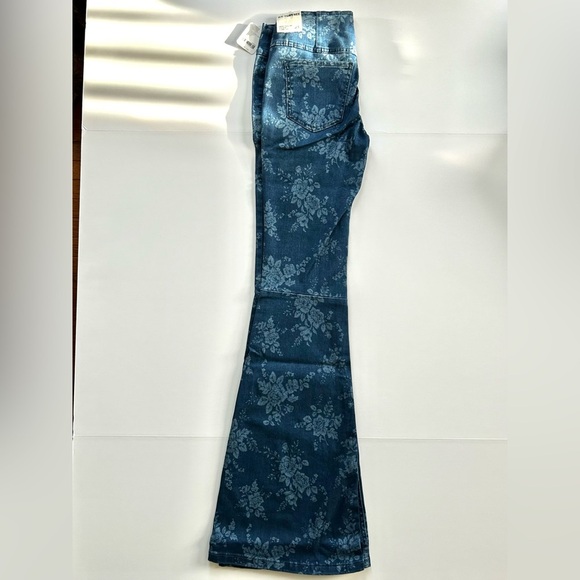 🍂NWT Free People Penny Pull-On Indigo Combo Romantic Blue Flare Jeans XS/0 - Picture 11 of 16